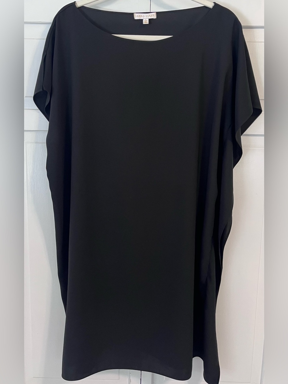 Anna Cate Black Crepe Single Flutter Sleeve Dress Size Large
